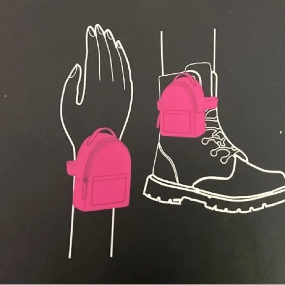 Epi Mini Backpack wristlet. Fits on arm or leg. NWOT - Picture 4 of 7